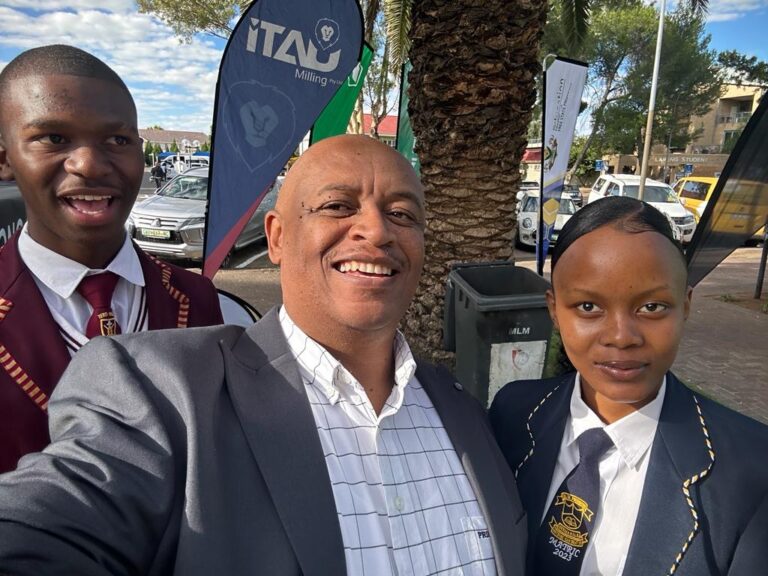 Top Performing students in the Free State province with the Executive HeadEBS & New Business Initiatives, Benedict Johnson